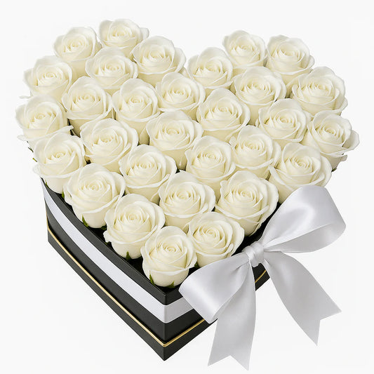 Cutie Inimă cu Trandafiri Albi - „Eternă Eleganță”